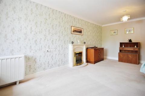 1 bedroom apartment for sale - Edwards Court, Queens Road, Attleborough, Norfolk, NR17 2GA