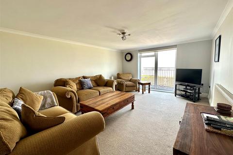 2 bedroom apartment for sale, Rivermouth Court, Main Road, Ogmore-by-Sea, CF32 0PD