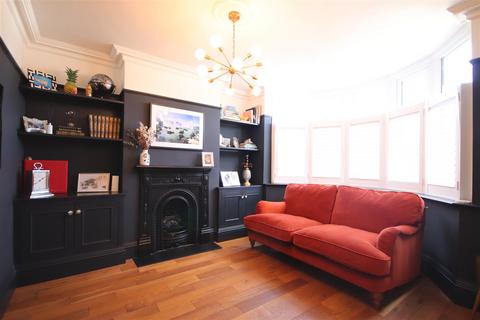 219 Chastilian Road, Dartford, DA1 3LW