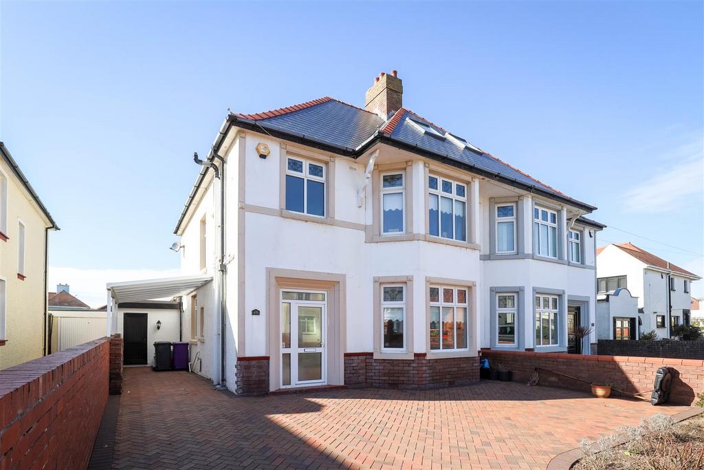 Lougher Gardens, Porthcawl, Bridgend... 3 bed semidetached house £