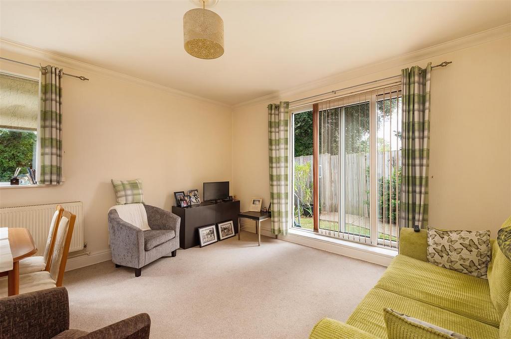 Queens Road, Tankerton, Whitstable 1 bed apartment for sale £210,000