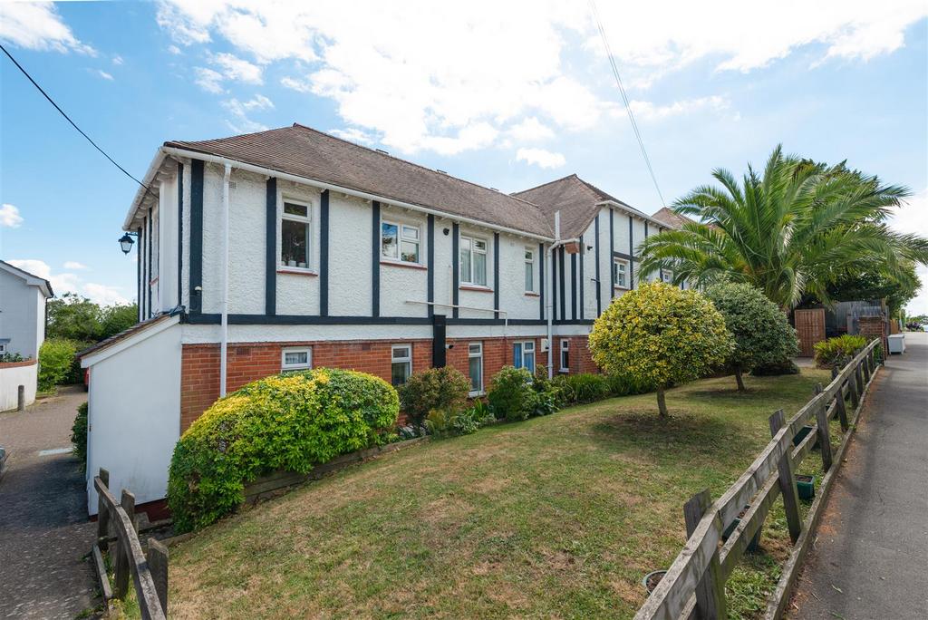 Queens Road, Tankerton, Whitstable 1 bed apartment for sale £200,000