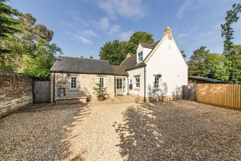 Bladon Road, Woodstock OX20 5 bed detached house for sale £700,000
