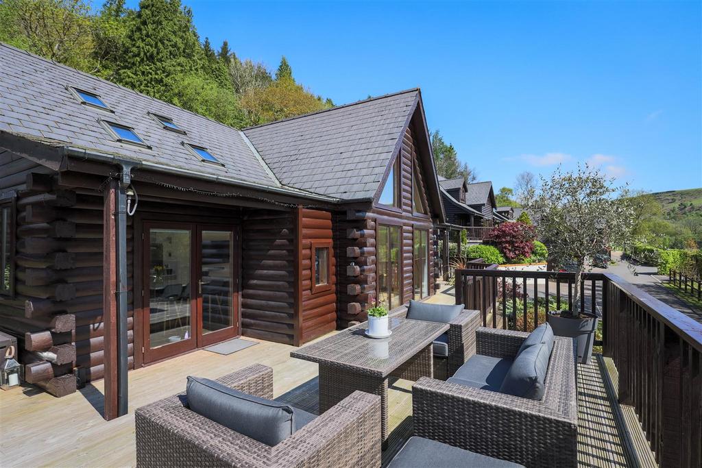 Oakmead Road, Llanharan, CF72 9FB 4 bed detached house for sale £730,000