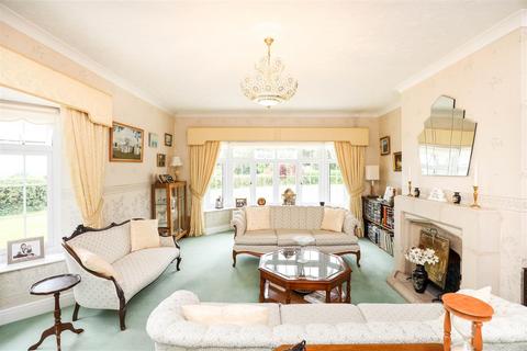 5 bedroom detached bungalow for sale, St. Hilary, Nr Cowbridge, Vale of Glamorgan, CF71 7DP