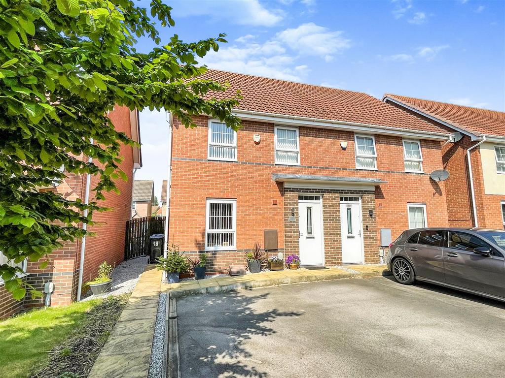 Providence Crescent, Hull 3 bed semidetached house for sale £175,000