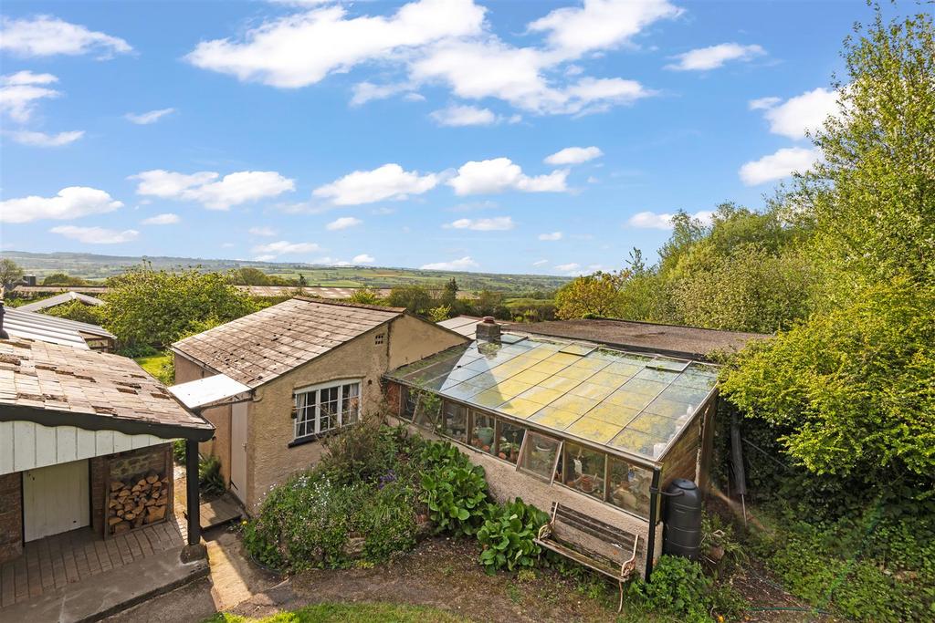 Annexe and greenhouse
