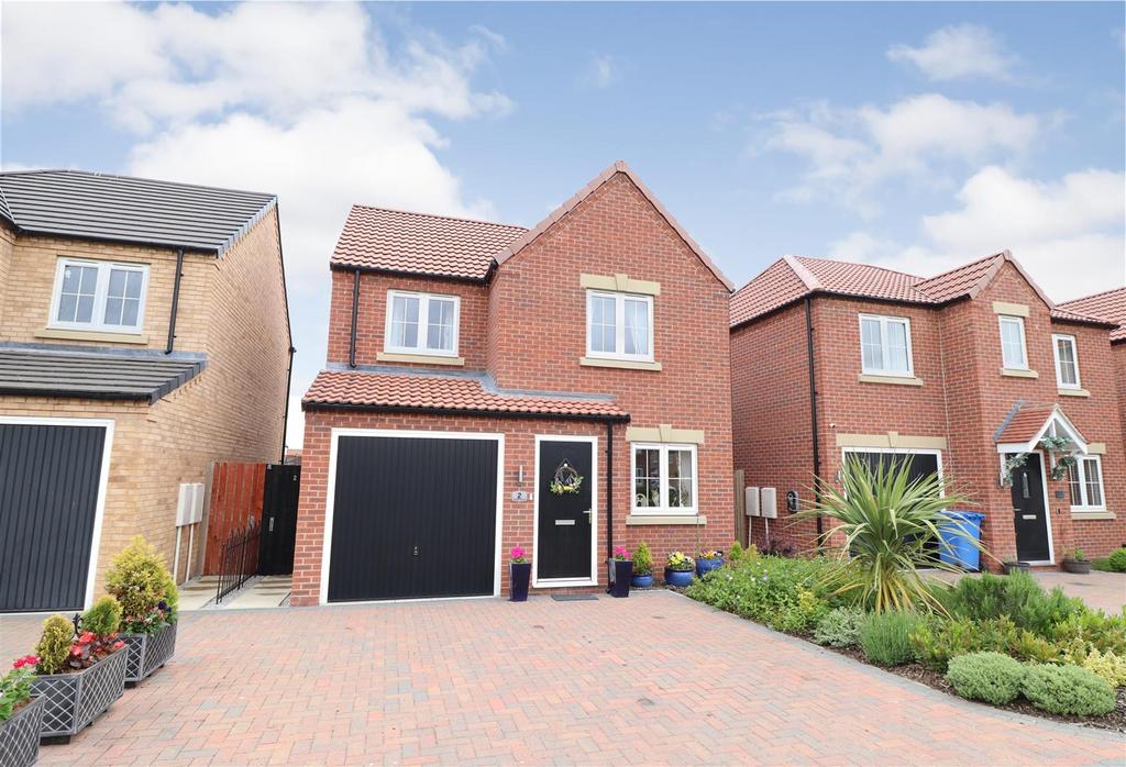 Hotham Grove, Pocklington 3 bed detached house £300,000