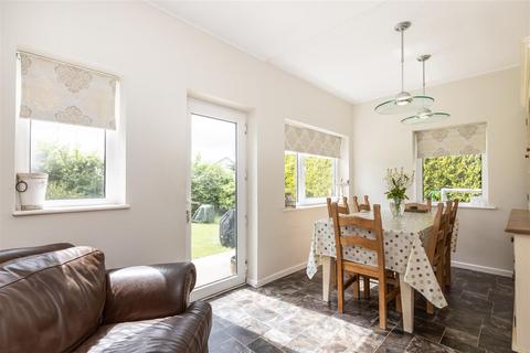 7 Darren Close, Cowbridge, CF71 7DE