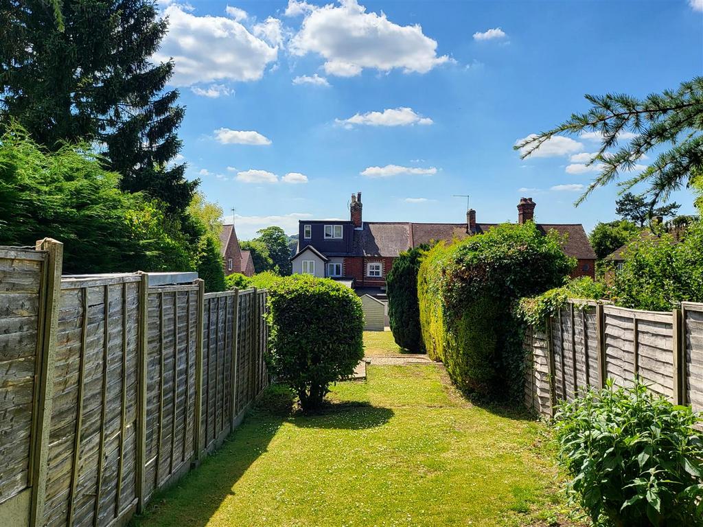 The Paddocks High Roding Paddock Road, Buntingford, Herts 2 bed cottage - £330,000