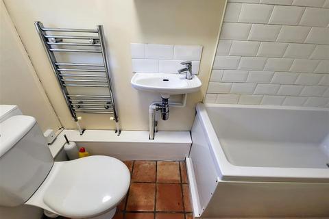 27 Paddock Road, Buntingford, SG9 9EX