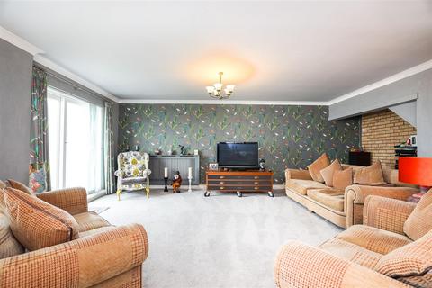 undefined, Sutton Lane, Ogmore By Sea, Vale Of Glamorgan, CF32 0PE