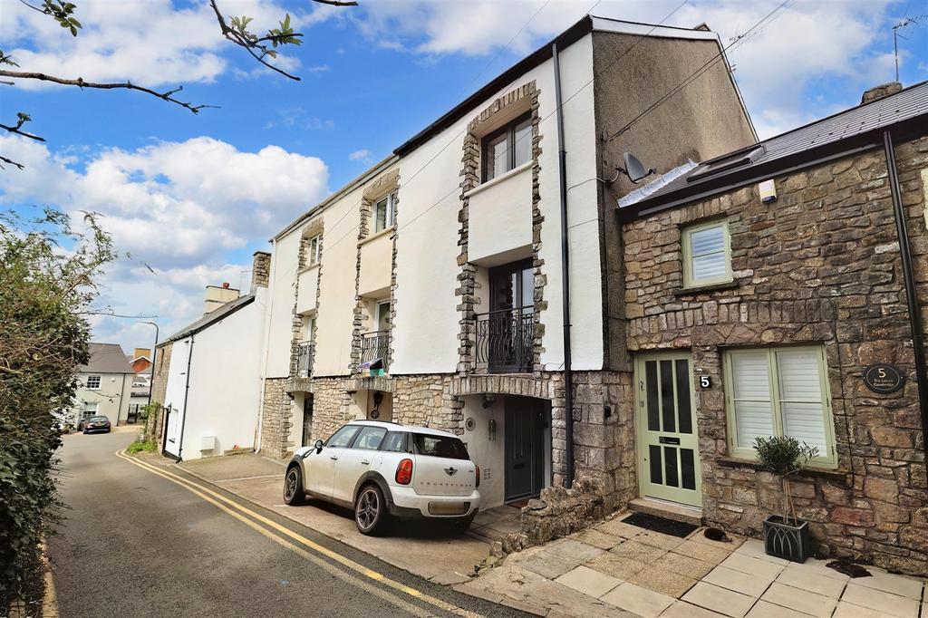 Old Chapel, The Limes, Cowbridge, Vale of CF71 7BJ 3 bed