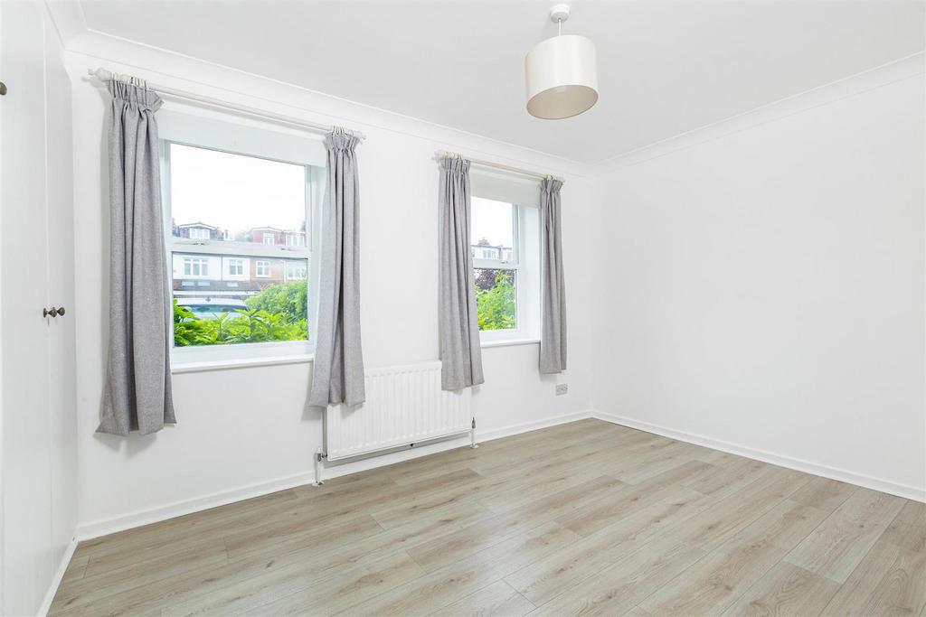 29957 ja 30 dovecote gardens 8 lo