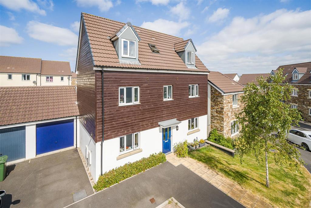 Sea King Close, Bickington, Barnstaple 4 bed detached house for sale