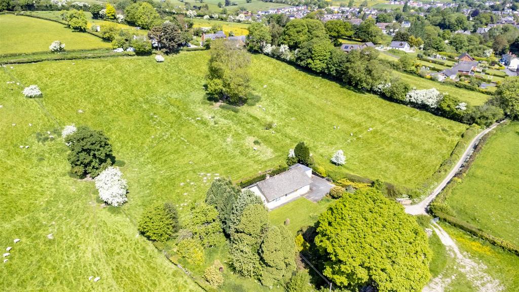Church Lane, Castle 3 bed detached bungalow for sale £500,000