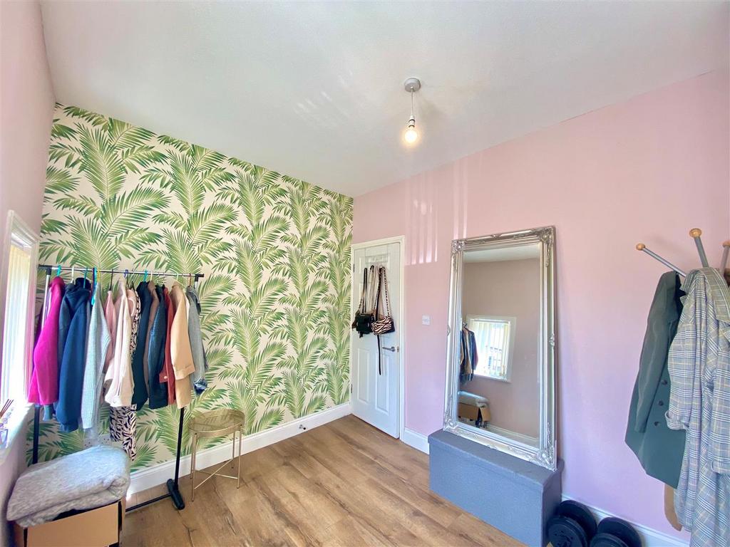 Bedroom 2.jpg