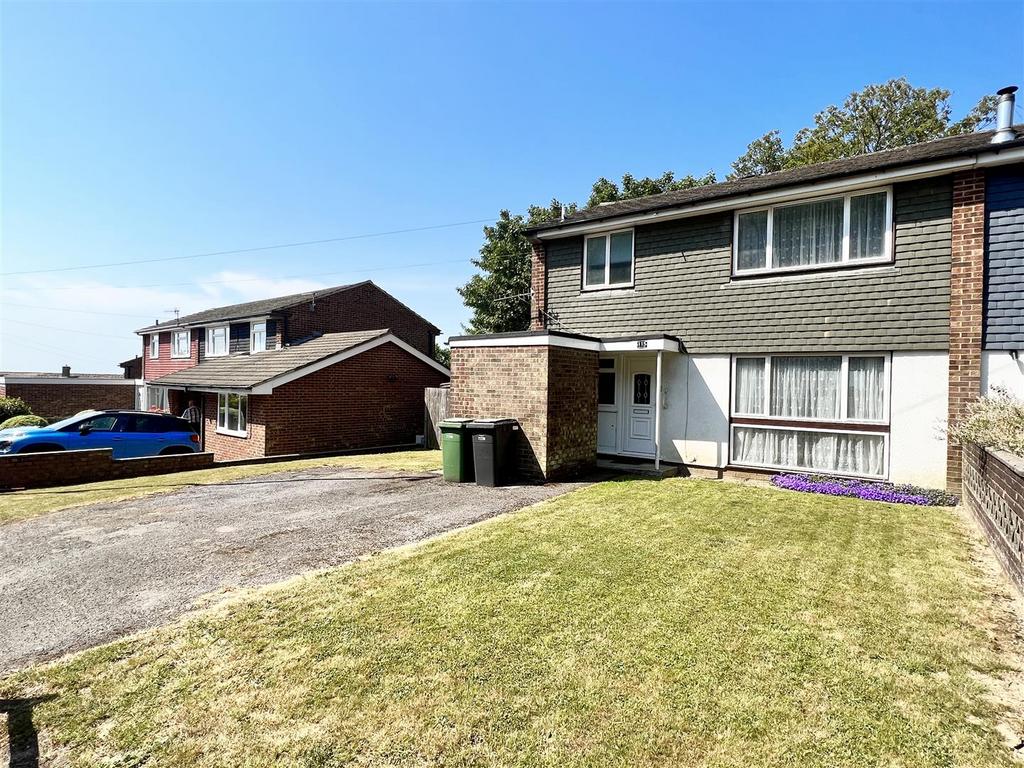 Harrow Lane, St. LeonardsOnSea 3 bed semidetached house £310,000
