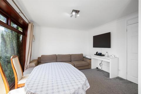 52 Beath View, Dunfermline, KY11 4UE