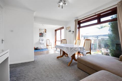 52 Beath View, Dunfermline, KY11 4UE