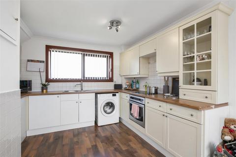 52 Beath View, Dunfermline, KY11 4UE