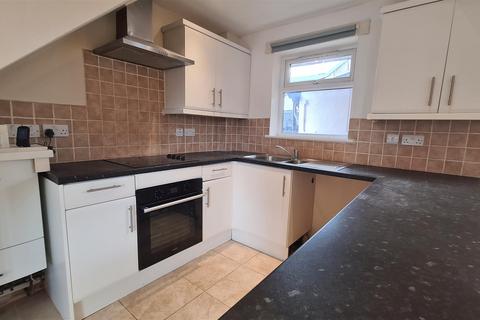 Tolpi Glebe Road, Fernhurst, Haslemere, GU27 3EQ