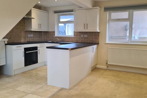 Tolpi Glebe Road, Fernhurst, Haslemere, GU27 3EQ