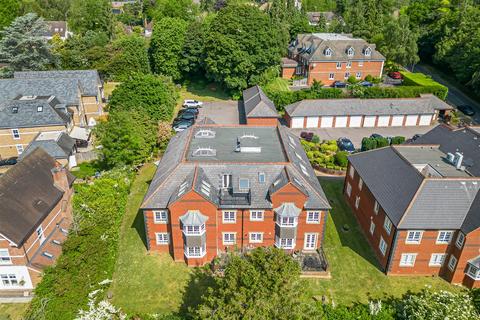 3 bedroom flat for sale, St Monicas Road, Kingswood, Surrey