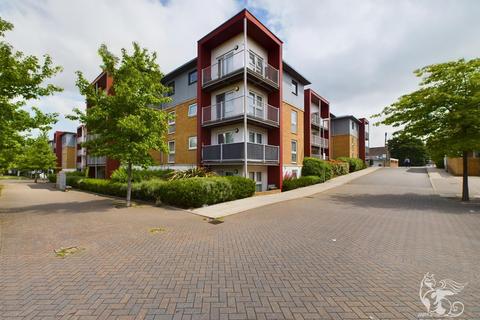2 bedroom flat for sale - Saxton Close, Grays