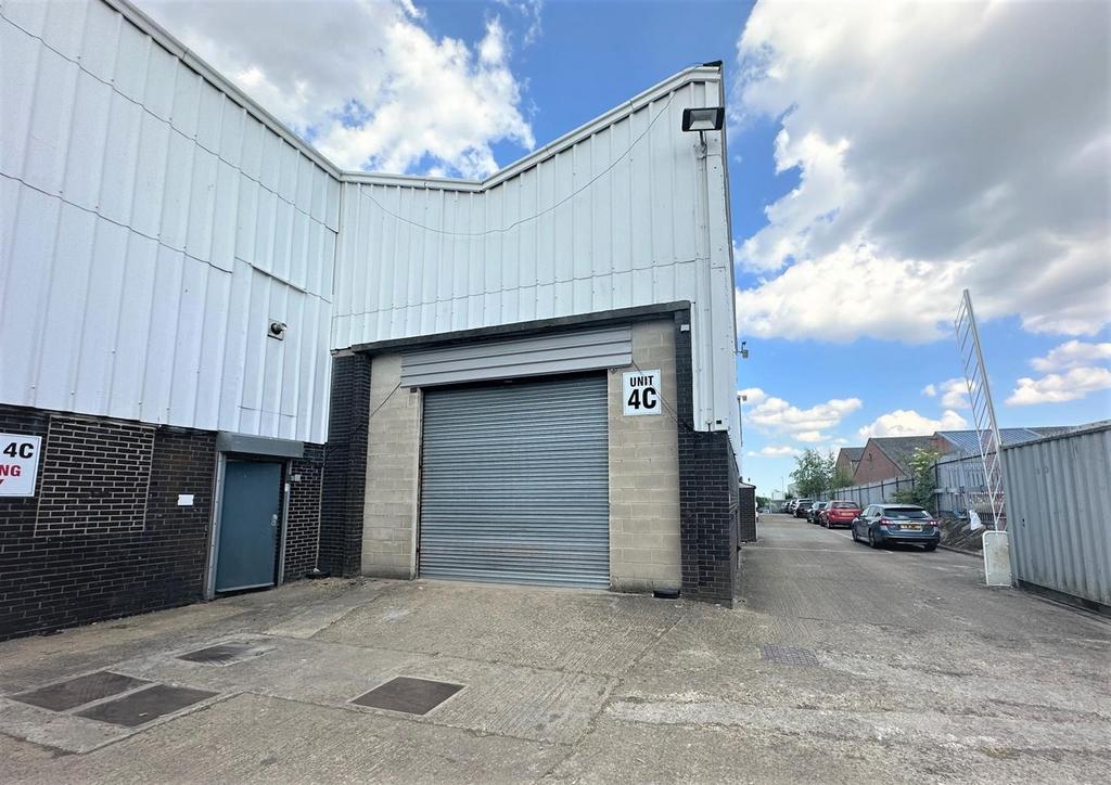 Richardshaw Business Centre, Pudsey... Property £1,663 pcm (£384 pw)