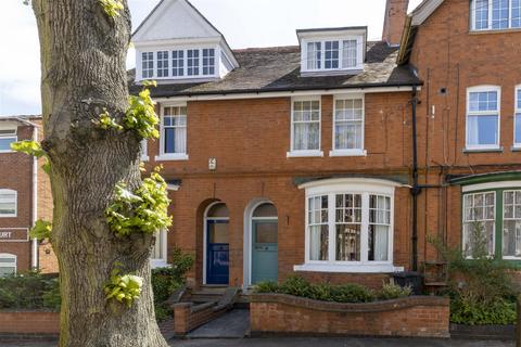 18 Sandown Road, Leicester, LE2 2BJ