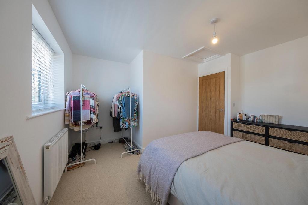 4 Blossom Close-014.JPG