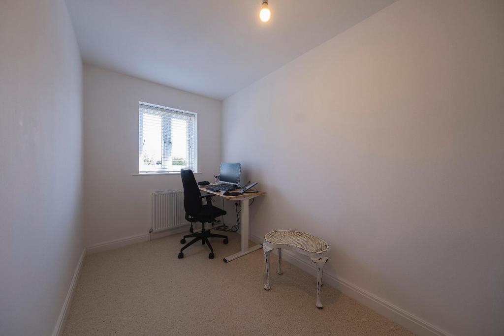 4 Blossom Close-015.JPG
