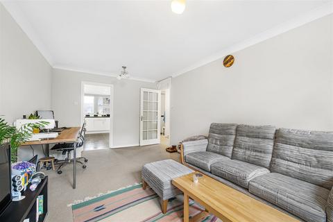 1 bedroom flat for sale, Franklin Close, West Norwood, SE27