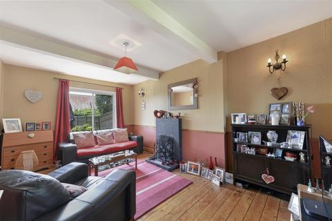 5 bedroom semi-detached house for sale - Orchard Close, Horsmonden, Tonbridge