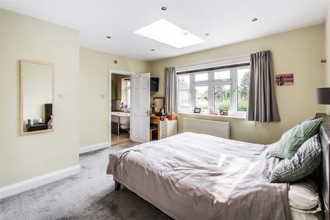 47 Deepdene Vale, Dorking, RH4 1NJ