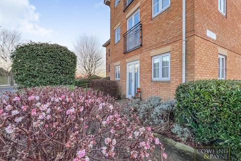 11 Browning Drive, Wickford, SS12 0PS