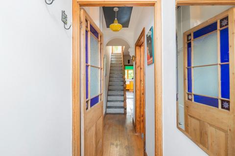 18 Balmain Street, Bristol, BS4 3DB