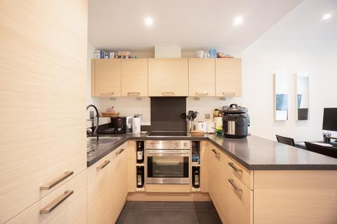 1 bedroom apartment for sale, Queenstown Road, Nine Elms, SW11
