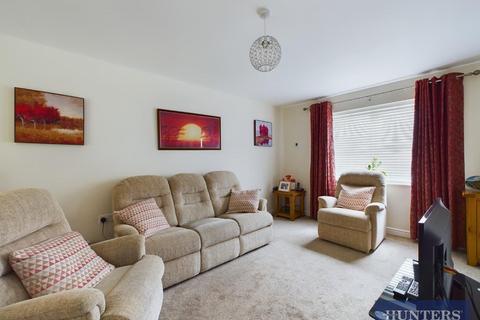 17 Malling Avenue, Eastfield, Scarborough, YO11 3FA