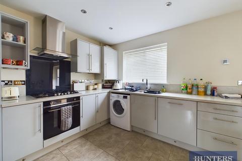 17 Malling Avenue, Eastfield, Scarborough, YO11 3FA
