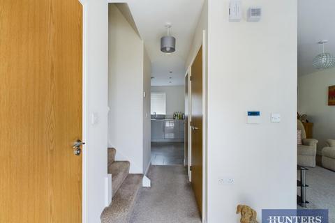 17 Malling Avenue, Eastfield, Scarborough, YO11 3FA