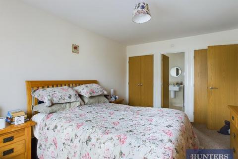 17 Malling Avenue, Eastfield, Scarborough, YO11 3FA