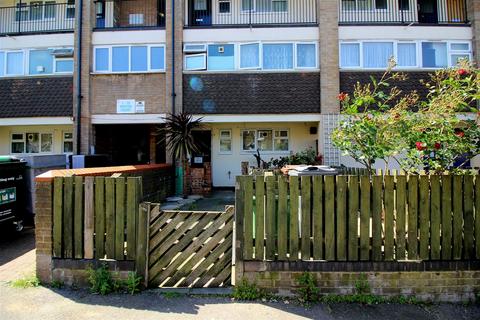 3 bedroom flat for sale - Leyton Grange, London