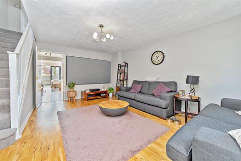 3 bedroom semi-detached house for sale - Bell View, St. Albans
