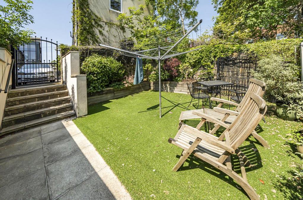 Broadway, Horsforth, Leeds 1 bed apartment for sale £140,000