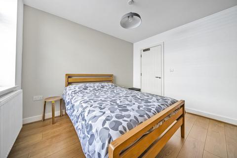354 Broadway, Horsforth, Leeds, LS18 4RE