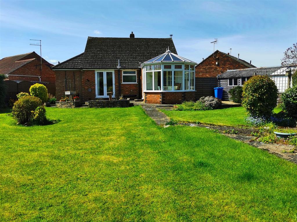 Hope Avenue, Mickleover, Derby 2 bed detached bungalow for sale £290,000