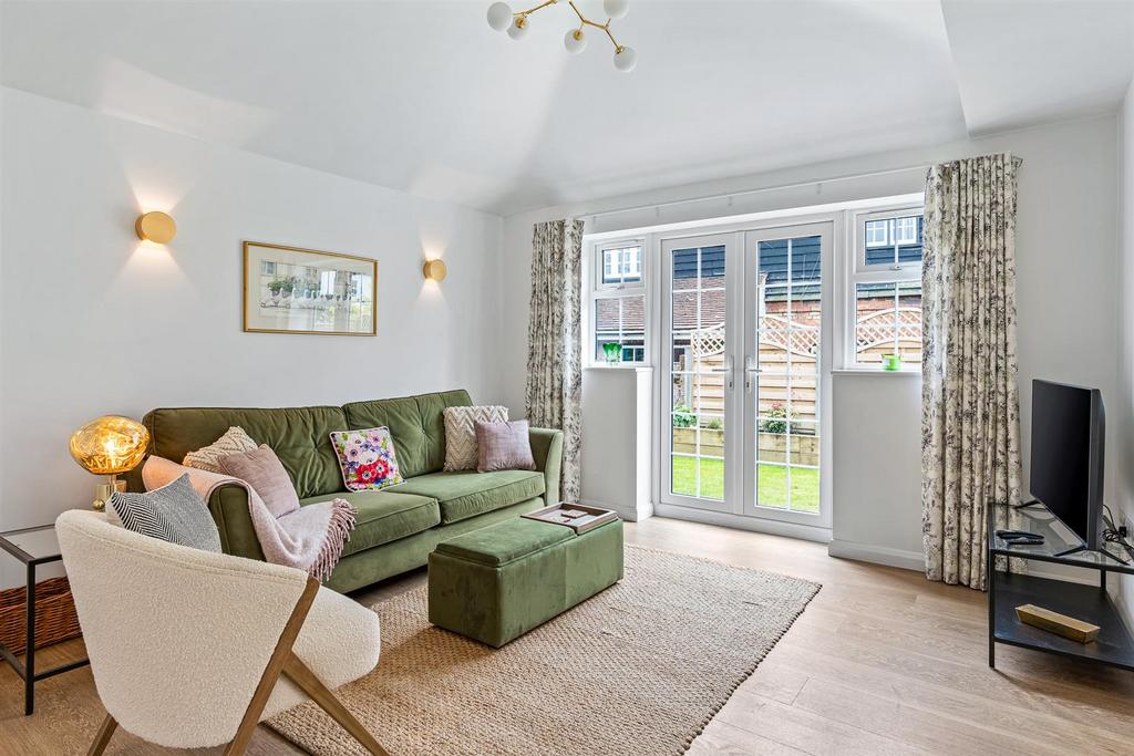 Mimram Walk, Welwyn 2 bed detached bungalow £575,000