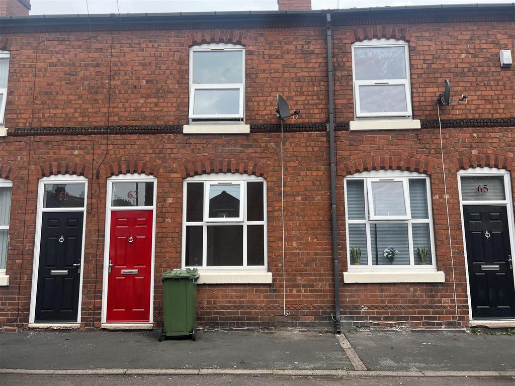 Chuckery Road, Chuckery, Walsall 3 bed terraced house £825 pcm (£190 pw)